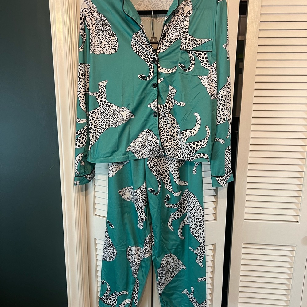 Teal Leopard Print Pajama Set